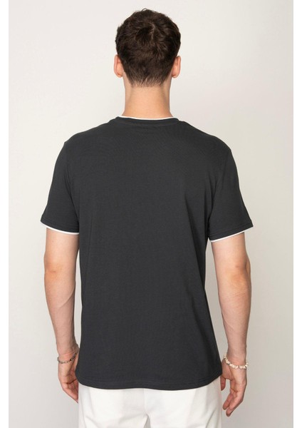 Füme Regular Fit Bisiklet Yaka Erkek T-Shirt E1026 fırsatları