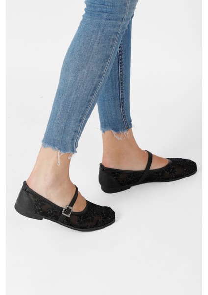 Siyahfile Çiçek Nakışlı Şık Babet Ayakkabı Günlük Kadın Babet fırsatları