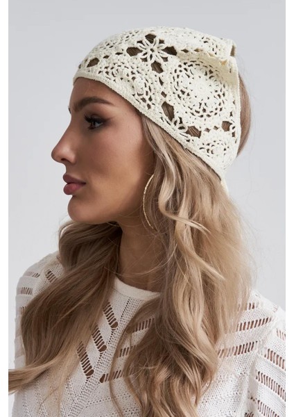 Örgülü Krem Üçgen Bandana fiyatları