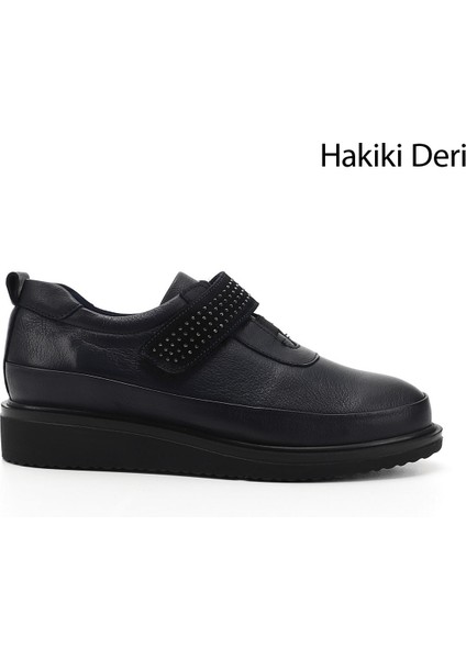 Kadın Lacivert Dolgu Taban Taş Detaylı Hakiki Deri Ayakkabı