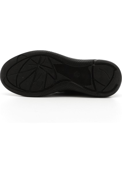 Kadın Siyah Bağcıklı Dolgu Taban Hakiki Deri Sneaker fırsatları