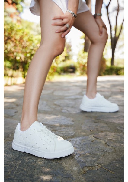 Kadın Sneaker İncili Kapitone Dikişli Spor Ayakkabı Sofez Beyaz