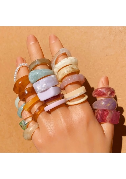 25 Adet Bohem Retro Tarzı Akrilik Reçine Altın Folyo Halkası Dopamin Kişiliği ve Benzersiz Tasarımı Olan KadınlarSeti, Geniş Yüzey Boyutu: 6-7-8-9/ana Taş Renk: Multi (Yurt Dışından)