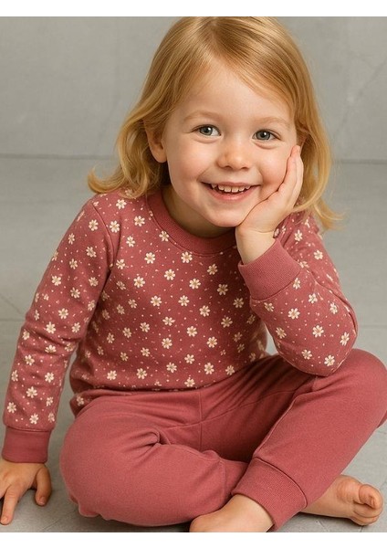 Kız Çocuk Çiçek Desenli Pamuklu Yumuşak Dokulu Pijama Takımı fiyatları