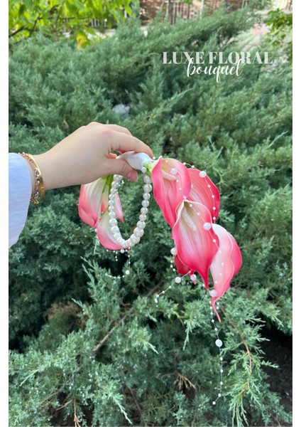 Soft Pink Pearl Bloom Özel Tasarım Inci Detaylı 10 Adet Gala Gelin El Çiçeği ve Gelin Buketi