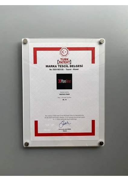 A4 Vidalı Duvar Tipi Belge Panosu | Beyaz Zeminli Şeffaf Pleksi Föylük