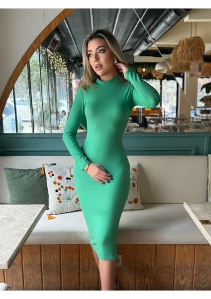 Mottisfashion Kadın Yarım Balıkçı Yaka Süet Kumaş Fırsat Ürün Midi Boy Elbise