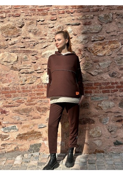 Mottisfashion Kadın Kahve Kapşonlu Etek Ucu Detay Arma Ters Dikiş Gorunumlu Ikili Takım