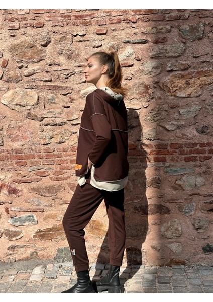Mottisfashion Kadın Kahve Kapşonlu Etek Ucu Detay Arma Ters Dikiş Gorunumlu Ikili Takım