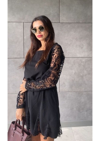 Mottisfashion Kadın Uzun Kollu Yuvarlak Yaka Kol ve Etek Ucu Dantelli Kısa Ithal Krep Elbise fiyatları