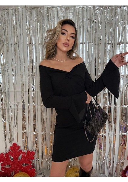 Mottisfashion Kadın Yolbaşı Özel Uzun Kollu Çapraz Derin Dekolte Detaylı Ithal Krep Kısa Elbise