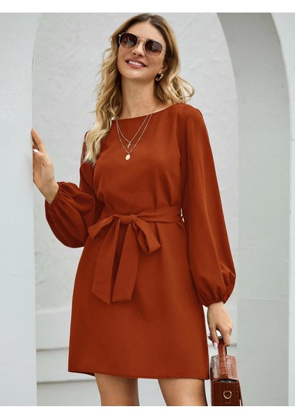 Mottisfashion Kadın Uzun Kollu Kayık Yaka Belden Kuşaklı Kısa Ithal Krep Elbise