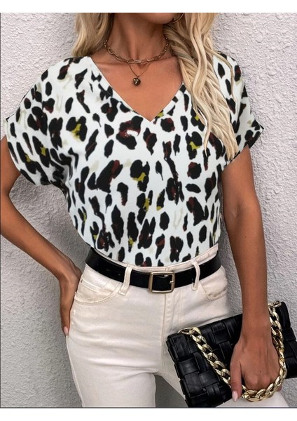 Mottisfashion Kadın Kısa Kollu V Yaka Leopar Desen Krep Bluz