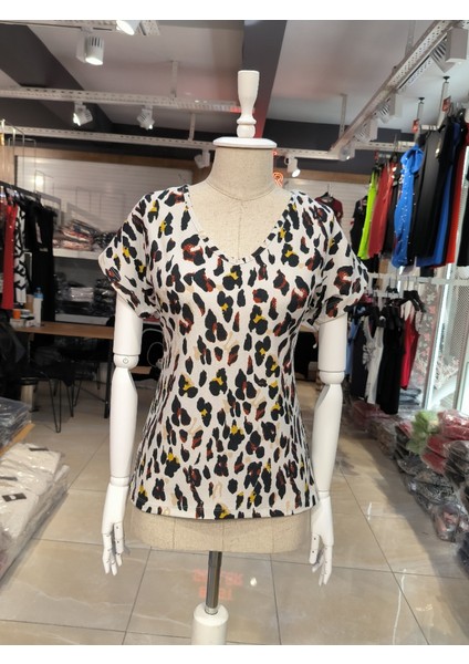 Mottisfashion Kadın Kısa Kollu V Yaka Leopar Desen Krep Bluz indirimleri