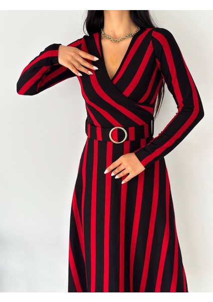 Mottisfashion Kadın Akrilik Kumaş Kruvaze Yaka Kemerli Uzun Kollu Çizgili Midi Boy Elbise fiyatları