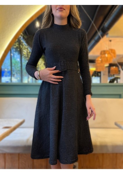 Mottisfashion Kadın Uzun Kollu Balıkçı Yaka Kemer Detaylı Yumoş Midi Elbise indirimleri