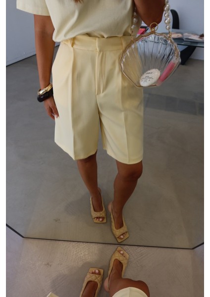 Pileli Basic Kumaş Şort modelleri