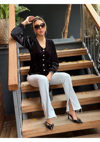 Mottisfashion Kadın Uzun Kollu V Yakalı Önden Düğmeli Kısa Kadife Bluz