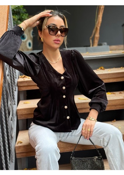 Mottisfashion Kadın Uzun Kollu V Yakalı Önden Düğmeli Kısa Kadife Bluz