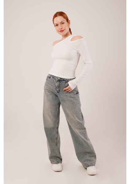 Mottisfashion Omuz Dekolte Detaylı Beyaz Bluz