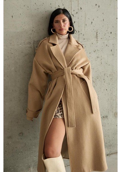 Mottisfashion Camel Uzun Kaşe Kemerli Kaban modelleri