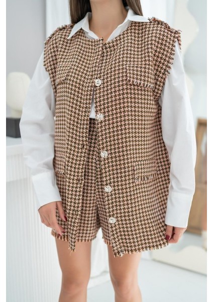 Mottisfashion Kahverengi Kazayağı Desenli Yelek ve Şort Takım