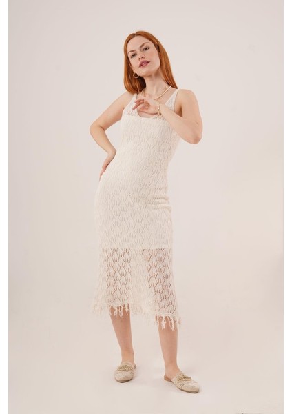 Mottisfashion Ajurlu V Yaka Püskül Detaylı Krem Elbise