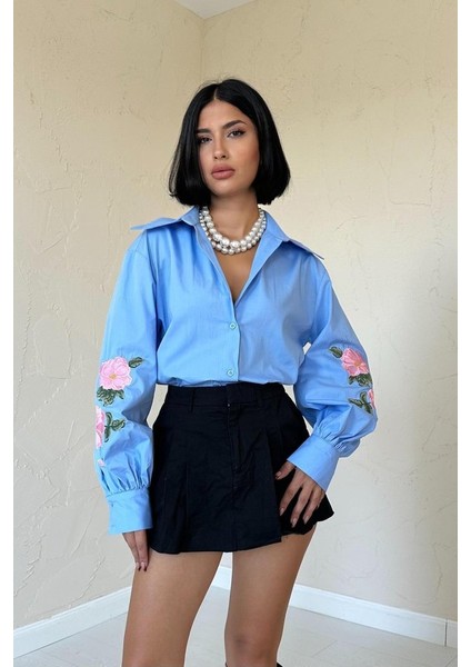 Mottisfashion Mavi Kollarında Gül Nakışlı Gömlek fiyatları