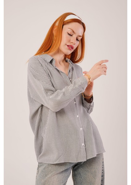 Mottisfashion Cep Detay Çizgili Oversize Gri Gömlek