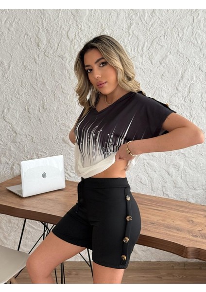 Mottisfashion Kadın V Yaka Kısa Kol Kenarları Minik Yırtmaç Detaylı Dalgıç Bluz + Düğme Detaylı Dalgıç Şort