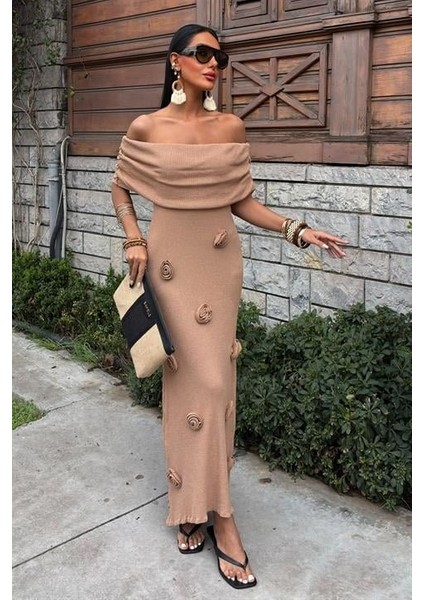 Mottisfashion Eteği Gül Detay Madonna Yaka Elbise 2863