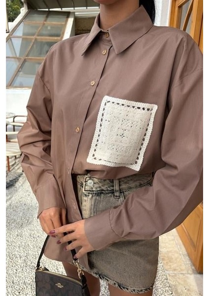 Mottisfashion Süzine Cepli Arkası Yırtmaçlı Oversize Gömlek 3420