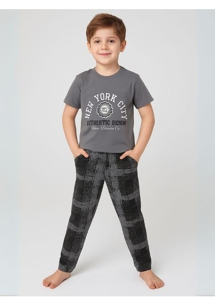 Erkek Çocuk Pamuklu Kısa Kol Pijama Takımı