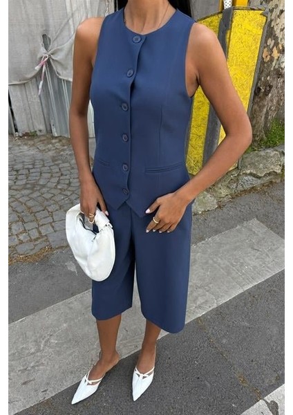 Mottisfashion Midi Şortlu ve Yelekli Viscon Takım 10167