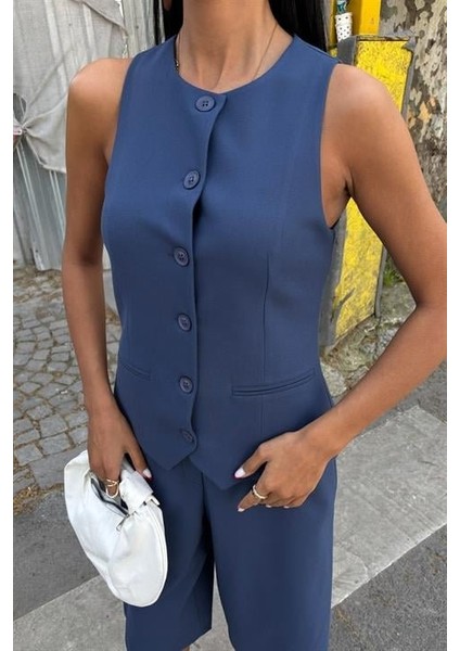 Mottisfashion Midi Şortlu ve Yelekli Viscon Takım 10167