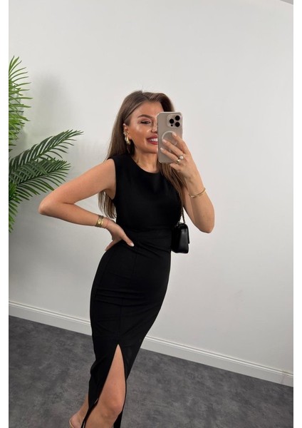 Mottisfashion Kadın Askılı Kolsuz Belden Büzgülü Yırtmaçlı Midi Janjan Krep Elbise