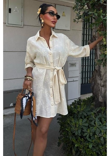 Mottisfashion Süzene Nakışlı ve Gold Düğmeli Elbise 2742