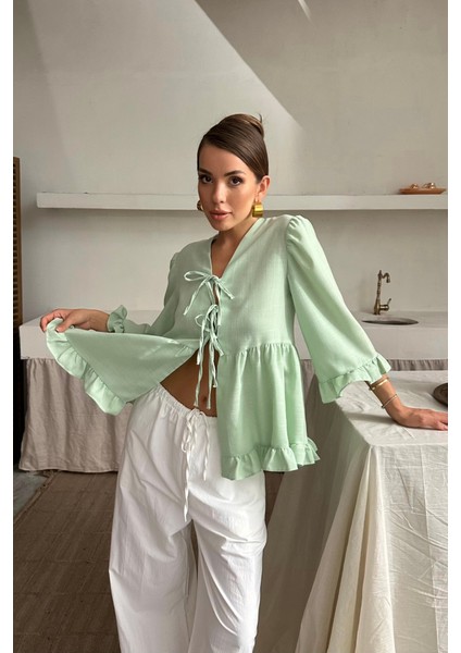 Mottisfashion Keten Bluz Önden Bağlamalı Fırfır Detaylı - Yeşil