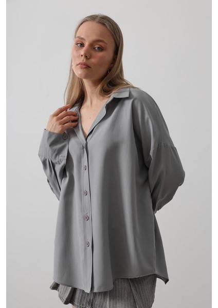 Mottisfashion Geniş Manşet Detaylı Gömlek - Gri