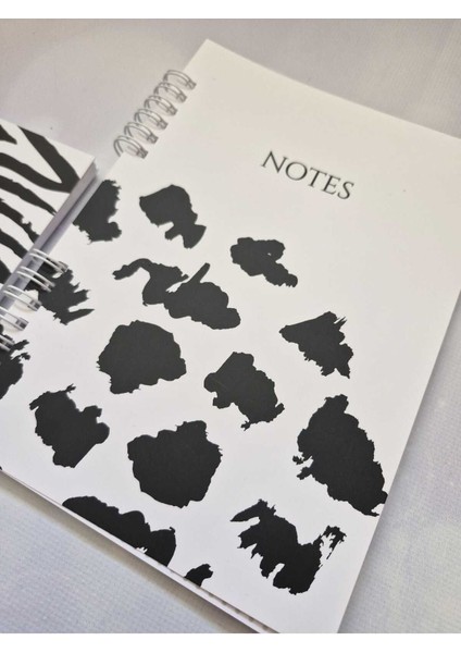 A5 Boyut Spiralli Siyah Beyaz 4'lü Set Not Defteri - Noktalı modelleri