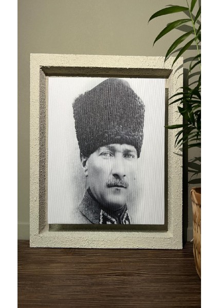 Atatürk Portresi – Özel Tasarım Kanvas Tablo (Çerçeveli) Atatürk Ada Modeli Çerçeveli Tablo / Özel Dokulu Dekoratif Boya / Ithal Kanvas Üzeri Dijital Baskı /modern Dovar Dekoru modelleri