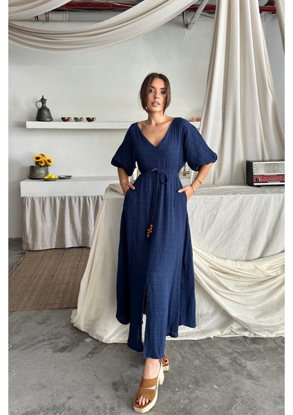 Mottisfashion V Yaka Bel Boncuk Bağlamalı Müslin Elbise Yırtmaç Detaylı - Lacivert fiyatları