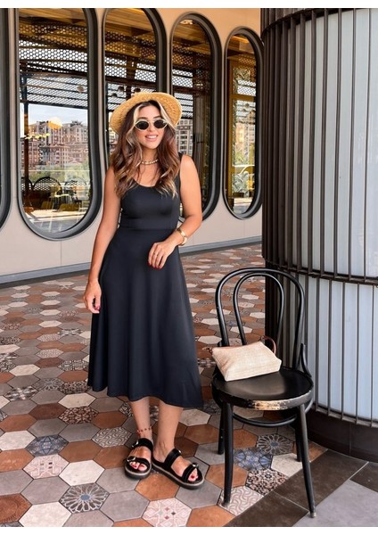 Mottisfashion Kadın Askılı Kare Yakalı Midi Ithal Krep Elbise modelleri