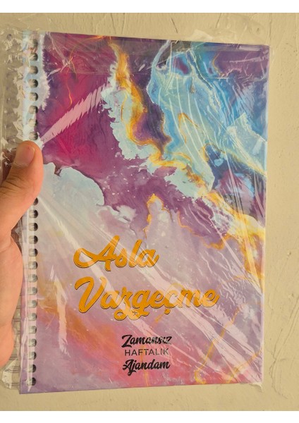 Zamansız Haftalık Stickerlı, Resimli, Renkli Spiralli Sert Kapak Ajanda 17X24 cm modelleri