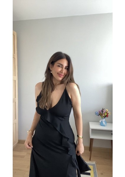 Mottisfashion Kadın Ip Askılı Dekolteli Yırtmaç Detay Krep Elbise