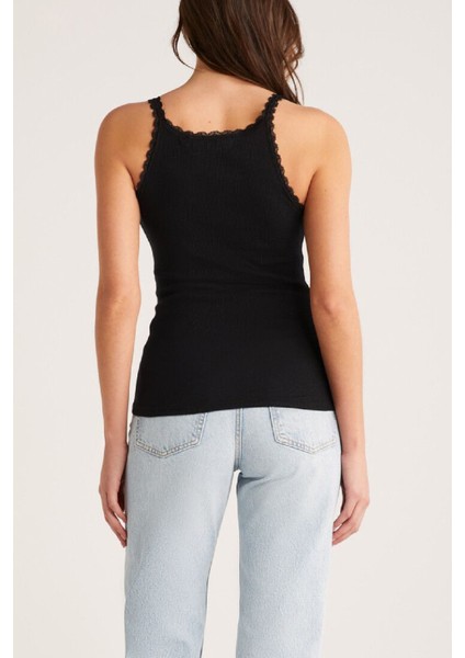 Kadın Siyah Normal Kalıp Dantel Detalı Ince Askılı Oyuk Yaka Atlet fiyatları