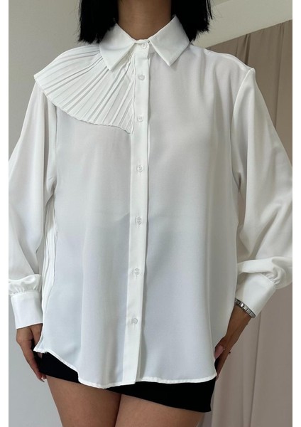 Mottisfashion Beyaz Pilise Detaylı Jesica Gömlek