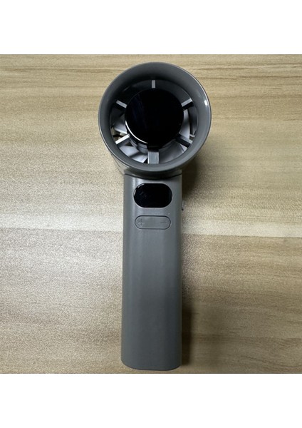 Taşınabilir Şarjlı Dijital LED Göstergeli El Fanı Ayarlanabilir Üfleme Hızı 1800 Mah