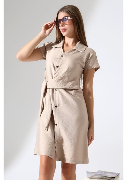 Bej Keten Kısa Kol Kuşak Detaylı Çıt Çıt Kapama Kadın Gömlek-Elbise Tasarım Büyük Beden