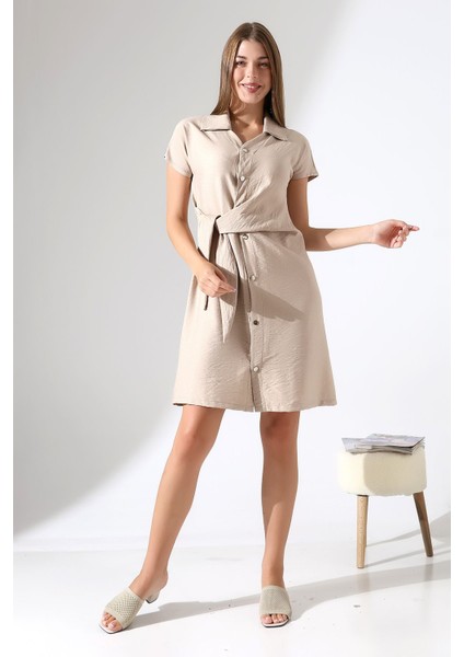 Bej Keten Kısa Kol Kuşak Detaylı Çıt Çıt Kapama Kadın Gömlek-Elbise Tasarım Büyük Beden